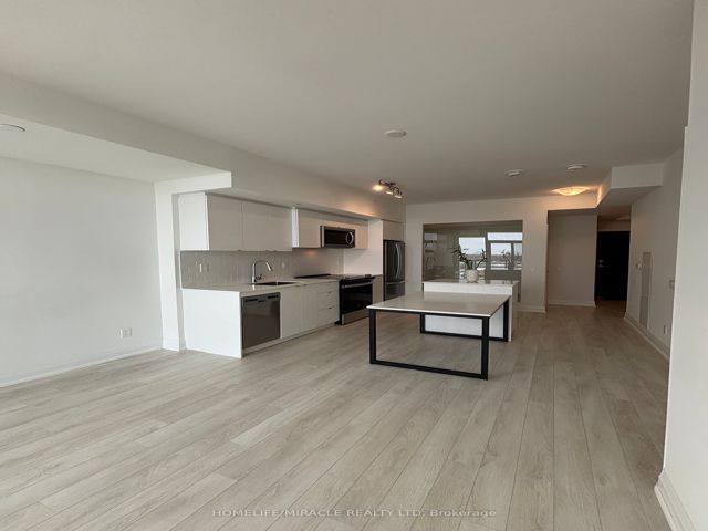 1808 - 1461 Lawrence Ave W