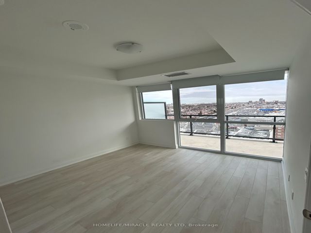 1808 - 1461 Lawrence Ave W