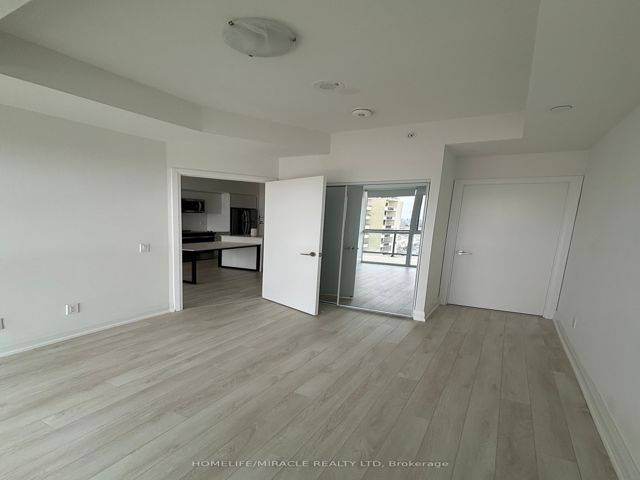 1808 - 1461 Lawrence Ave W