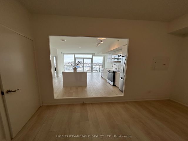 1808 - 1461 Lawrence Ave W