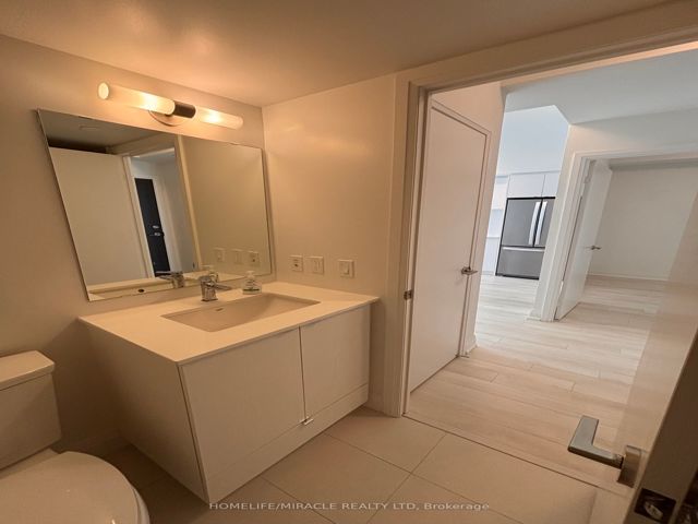 1808 - 1461 Lawrence Ave W