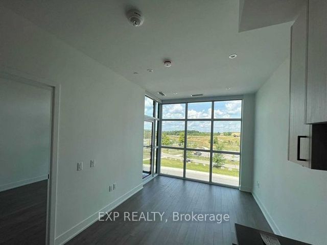 305 - 60 George Butchart Dr