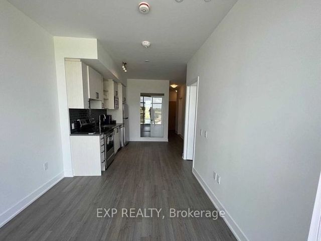 305 - 60 George Butchart Dr