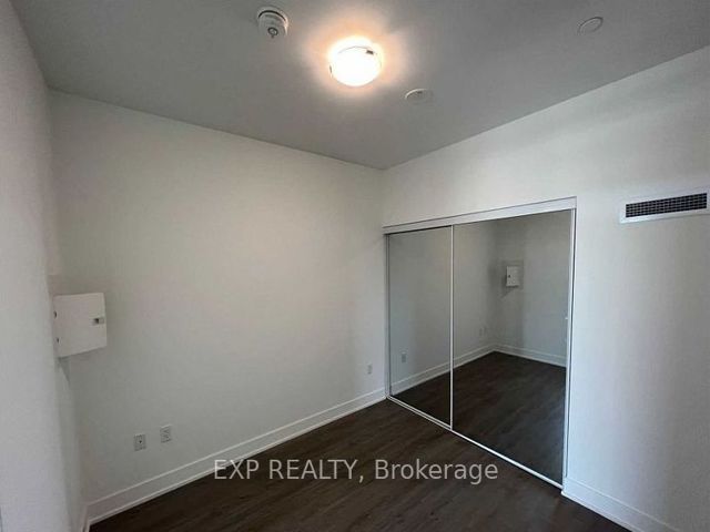 305 - 60 George Butchart Dr