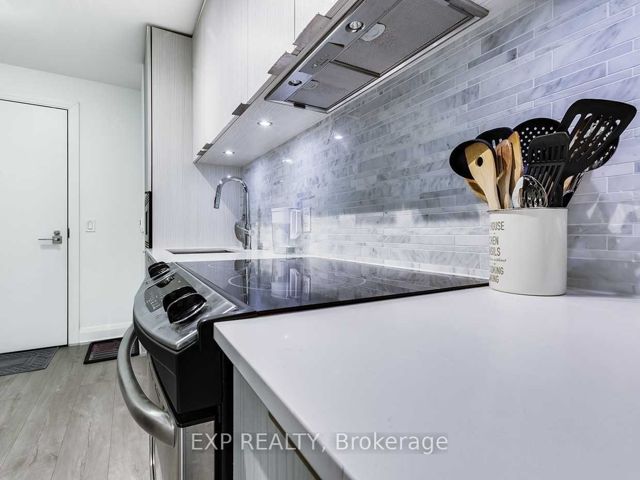 1009 - 110 Marine Parade Dr