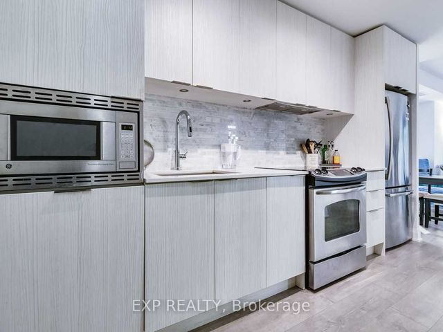 1009 - 110 Marine Parade Dr