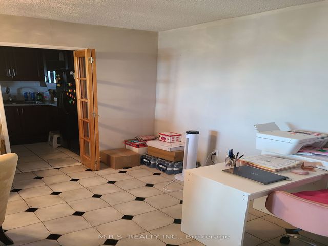 1803 - 5 San Romano Way
