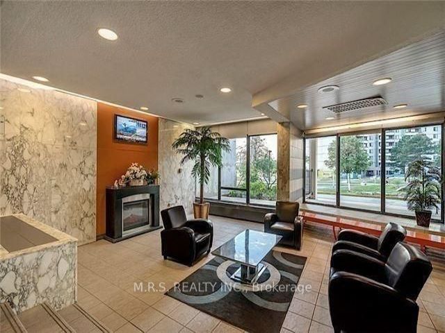 1803 - 5 San Romano Way