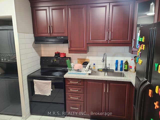 1803 - 5 San Romano Way