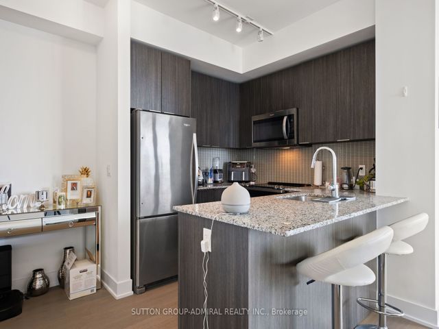 3815 - 30 Shore Breeze Dr