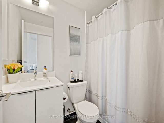 3815 - 30 Shore Breeze Dr