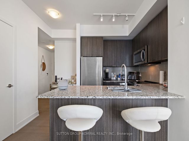 3815 - 30 Shore Breeze Dr