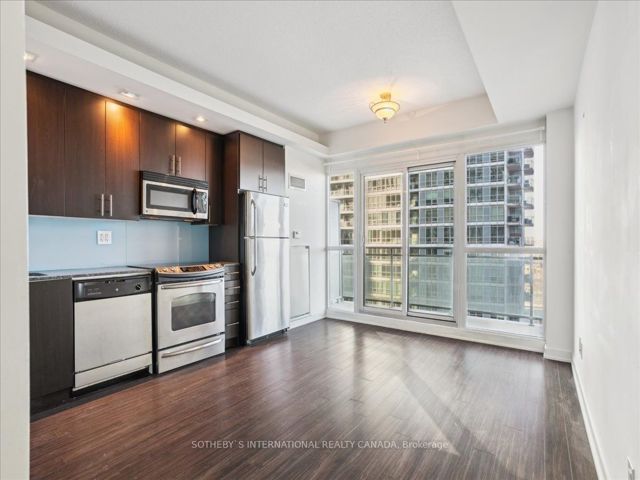 1022 - 165 Legion Rd N