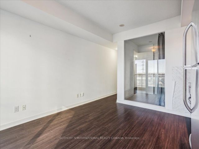 1022 - 165 Legion Rd N