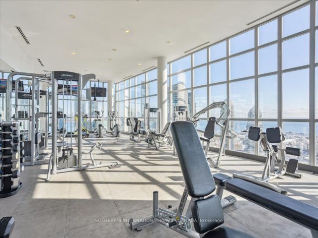 1022 - 165 Legion Rd N
