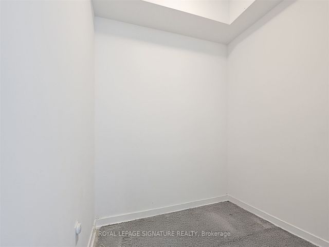 1202 - 36 Zorra St