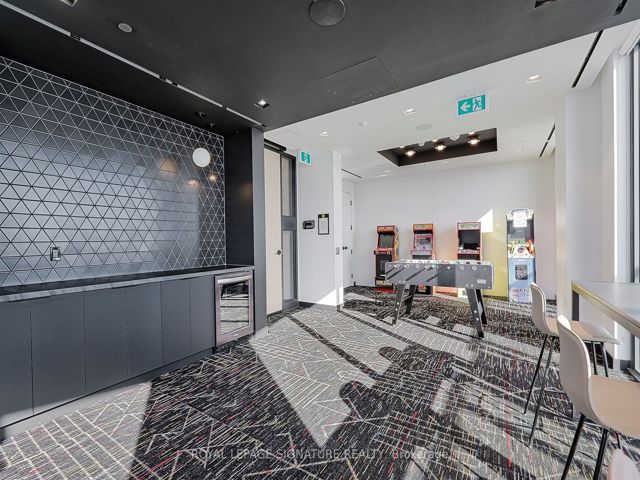 1202 - 36 Zorra St