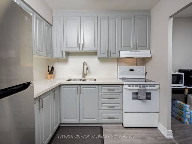 1908 - 330 Dixon Rd