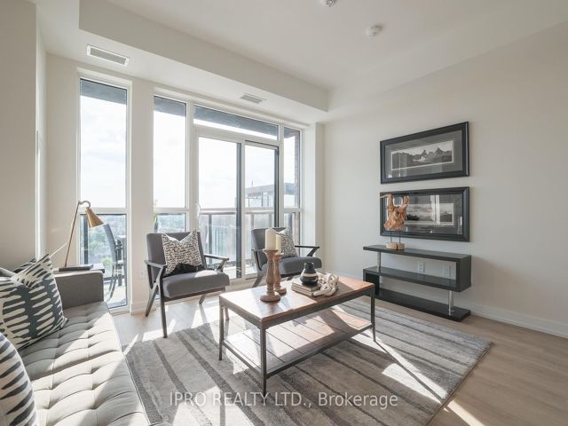 915 - 2300 St Clair Ave W