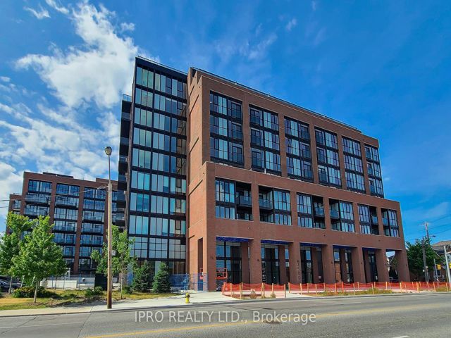 915 - 2300 St Clair Ave W