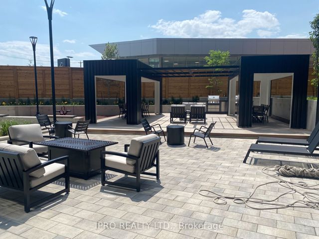 915 - 2300 St Clair Ave W
