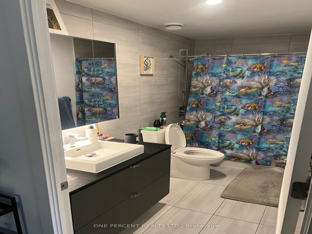 527 - 7 Smith Cres