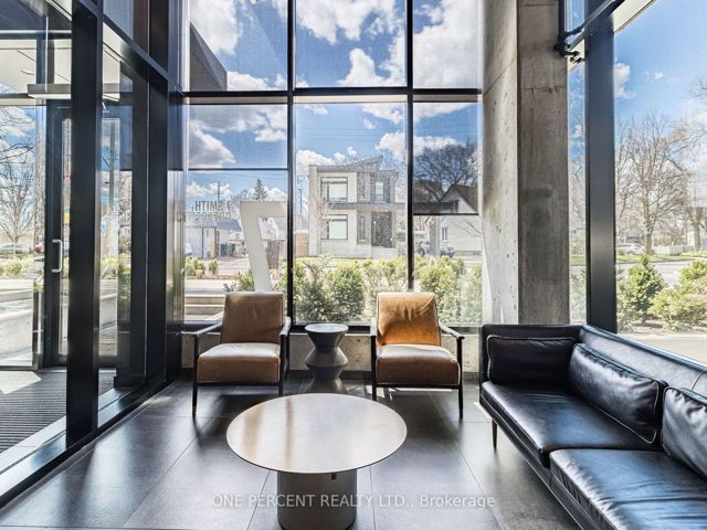 527 - 7 Smith Cres