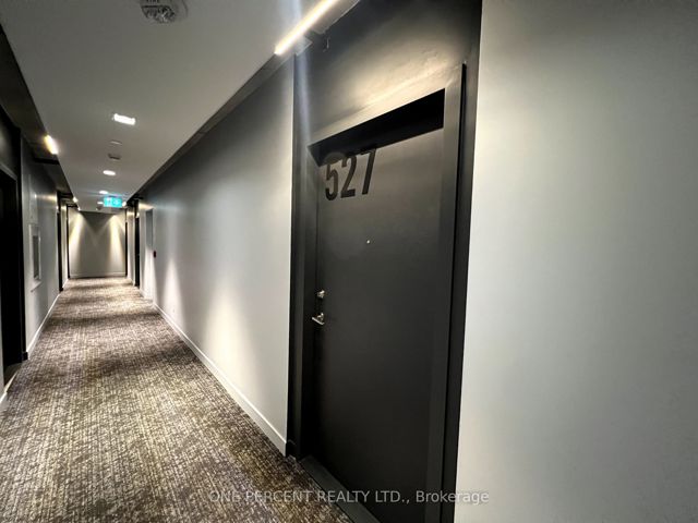 527 - 7 Smith Cres