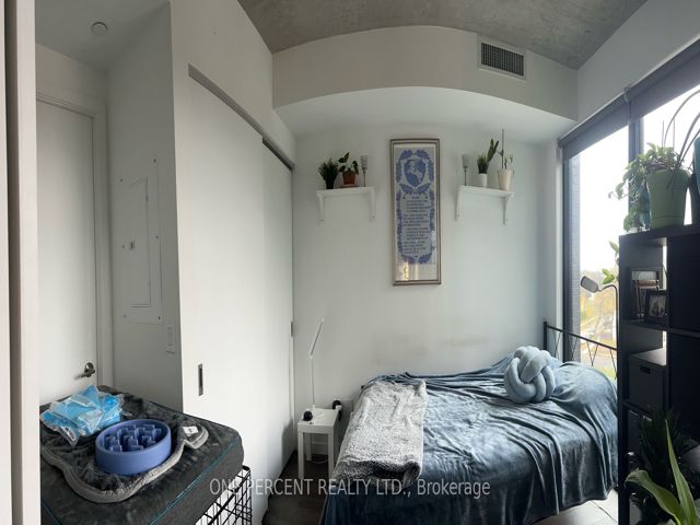 527 - 7 Smith Cres