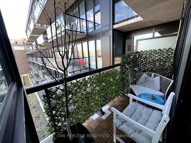 527 - 7 Smith Cres