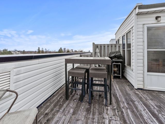 225 - 760 Lawrence Ave W