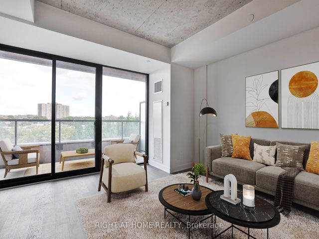 512 - 2720 Dundas St W