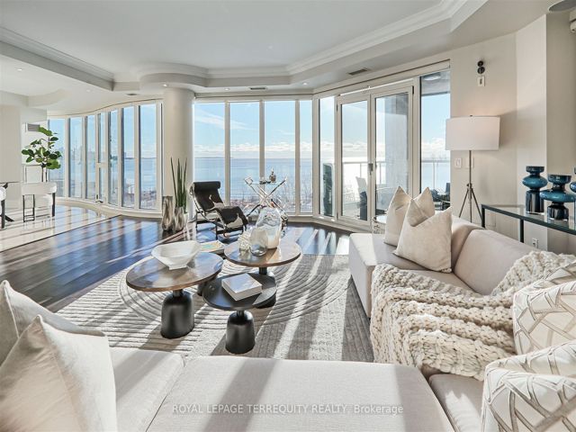 515 - 2095 Lake Shore Blvd W