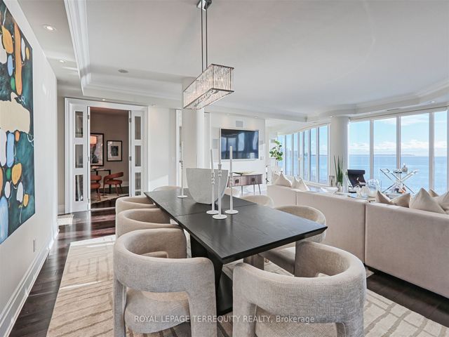 515 - 2095 Lake Shore Blvd W
