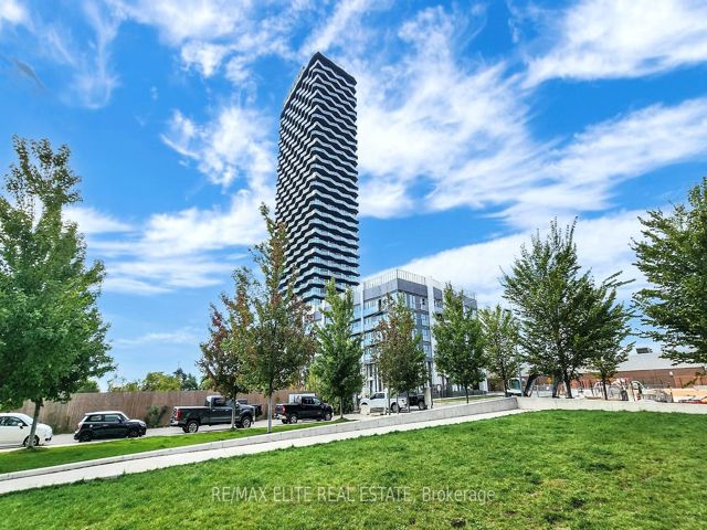2507 - 36 Zorra St S