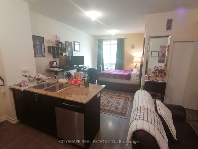 l03 - 816 Lansdowne Ave