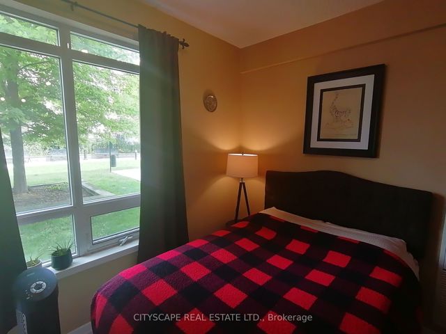l03 - 816 Lansdowne Ave