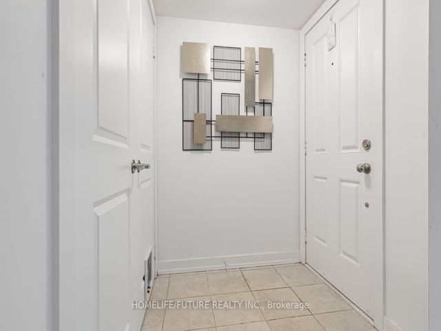 202 - 2355 Sheppard Ave W