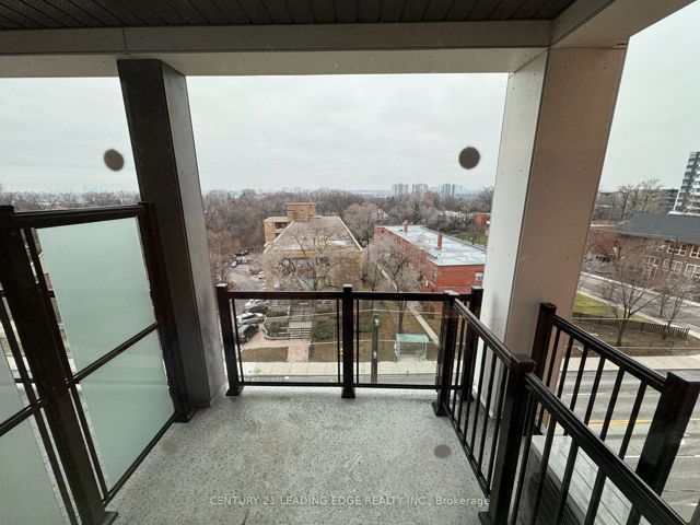 515 - 165 Canon Jackson Dr W