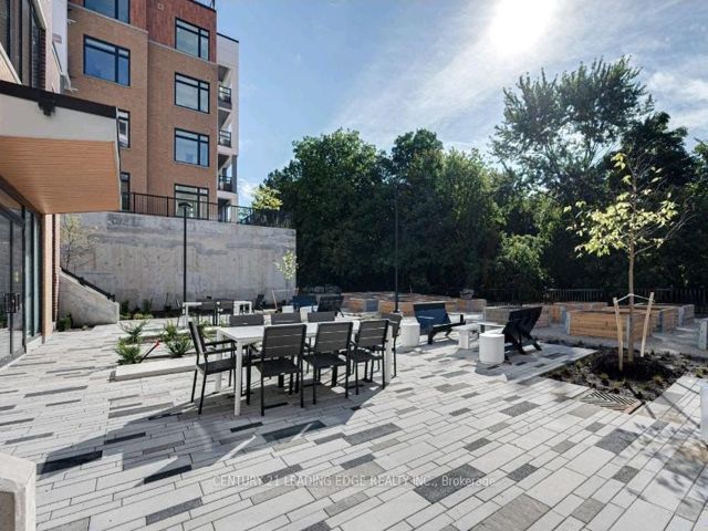 515 - 165 Canon Jackson Dr W