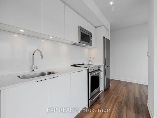 1404 - 30 Samuel Wood Way