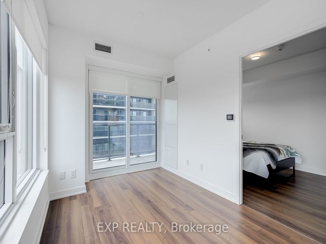 1404 - 30 Samuel Wood Way