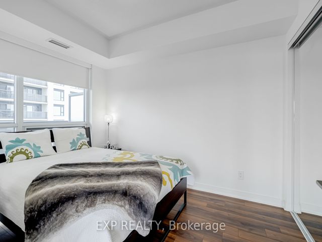 1404 - 30 Samuel Wood Way
