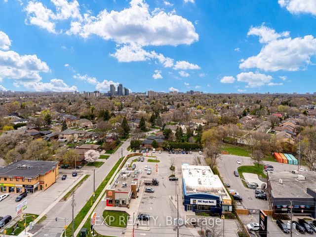 1404 - 30 Samuel Wood Way