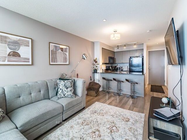 1116 - 80 Esther Lorrie Dr