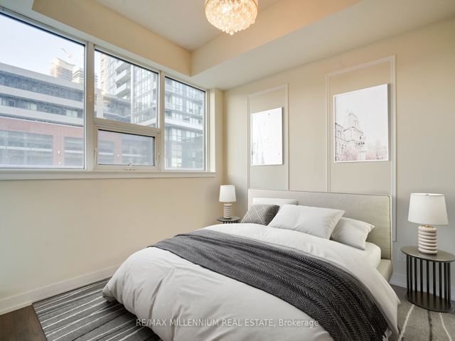 308 - 2212 Lake Shore Blvd W