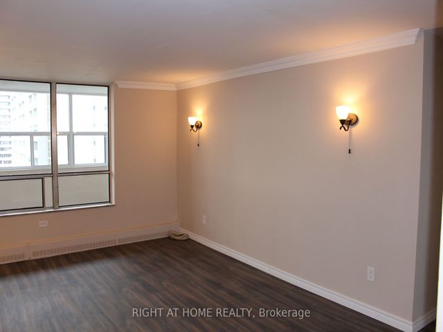 1809 - 3390 Weston Rd