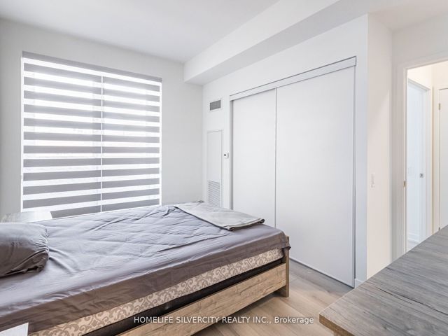 107 - 117 Ford St S