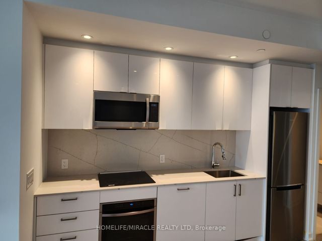 2805 - 1926 Lakeshore Blvd