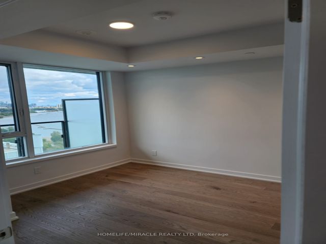 2805 - 1926 Lakeshore Blvd